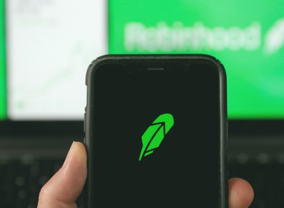 Robinhood продолжает