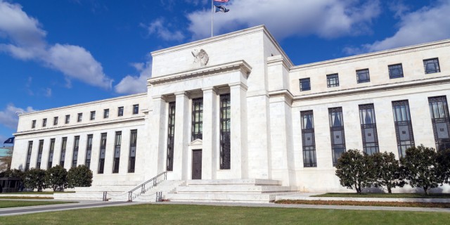 Почему ФРС не следует