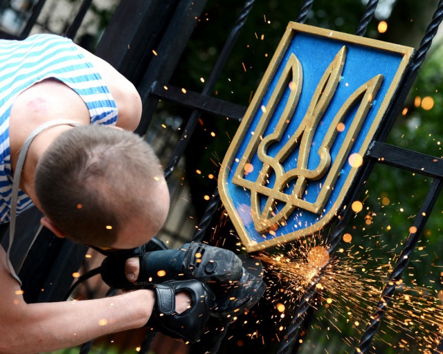 Бюджет Украины: военные