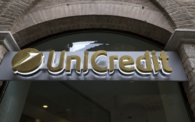 UniCredit потратит €12,2