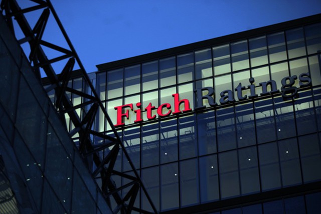 Fitch снизило кредитный