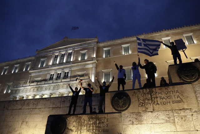 Греция вновь беспокоит
