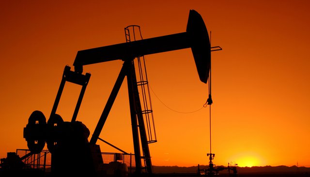 Нефть: растет угроза