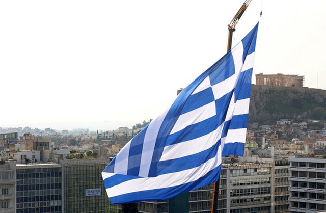 Греция хочет больше