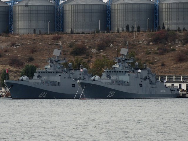 ВМФ России защитит
