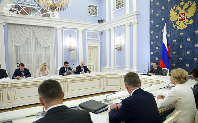 Медведев: министры