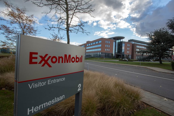 Прибыль Exxon Mobil во