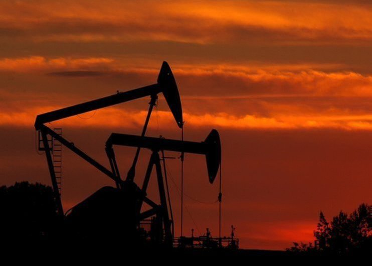 Запасы нефти и бензина в