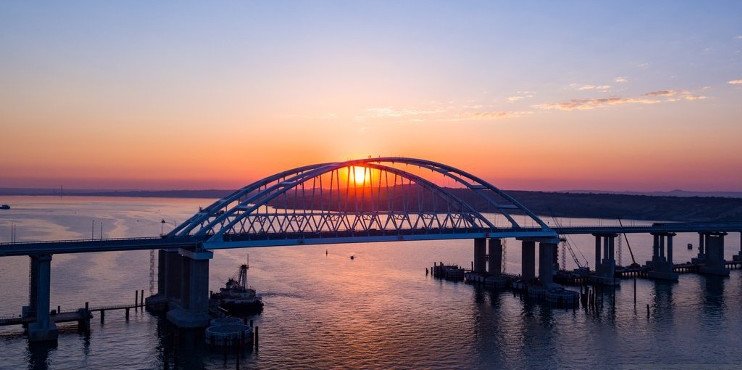 Крымский мост защитили