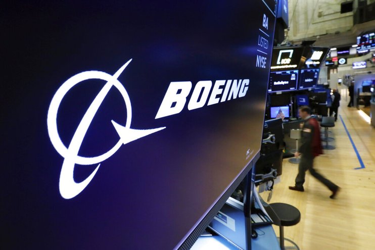 Котировки Boeing упали