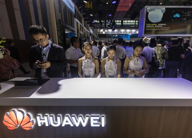 Huawei продвигает планы