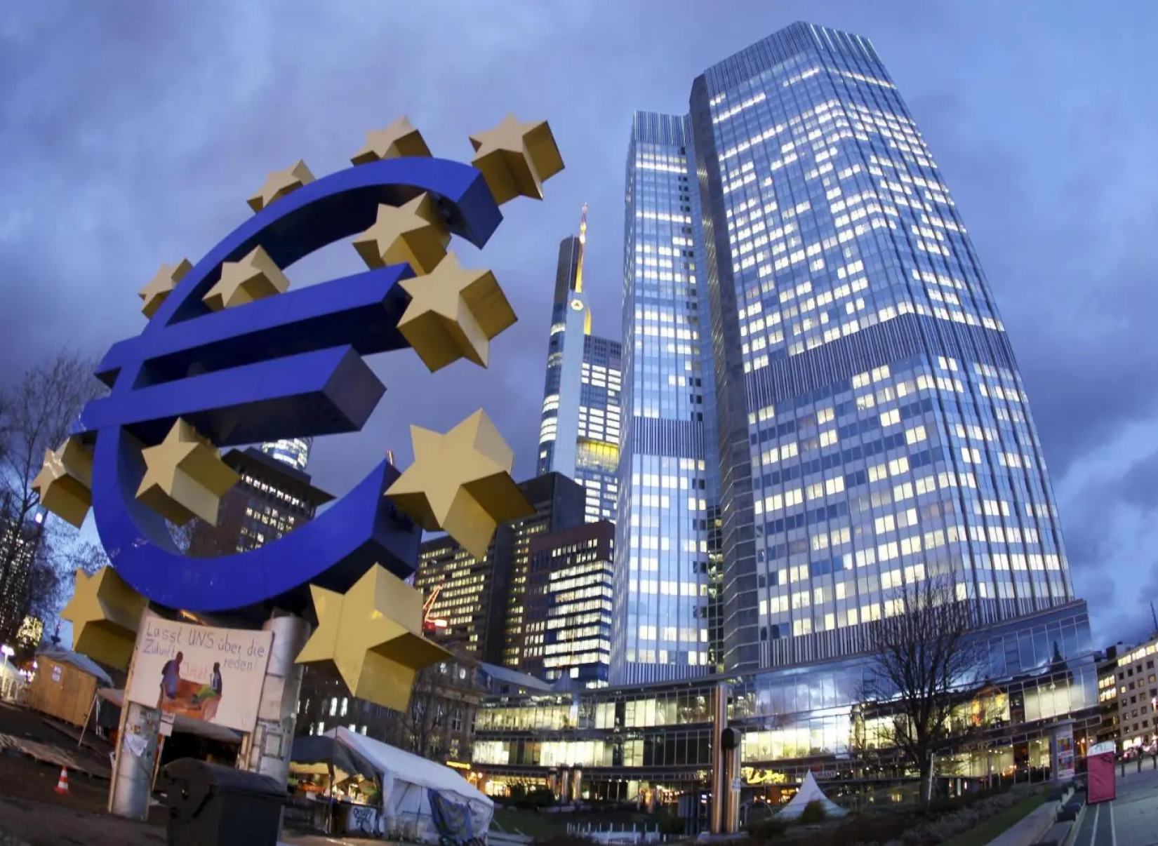 ЕЦБ готов к повышению ставки на фоне стремительного роста инфляции