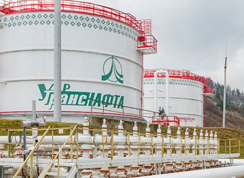 Укртранснафта сообщила об остановке прокачки российской нефти в сторону восточной Европы