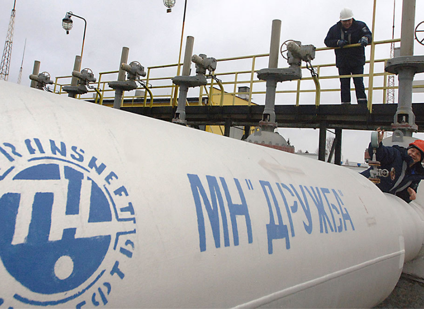 Европейский банк согласился обработать платеж за транзит российской нефти