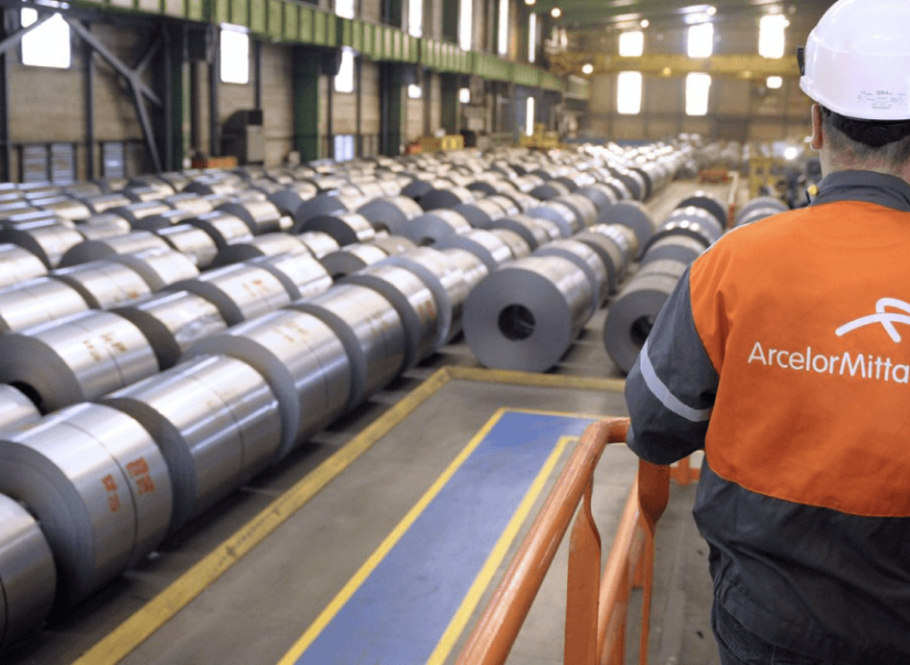 ArcelorMittal закроет два сталелитейных завода в Европе